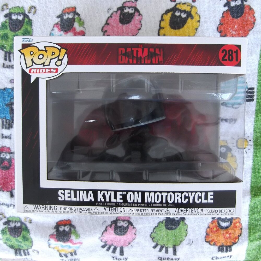 batman selina kyle on motorcycle funko